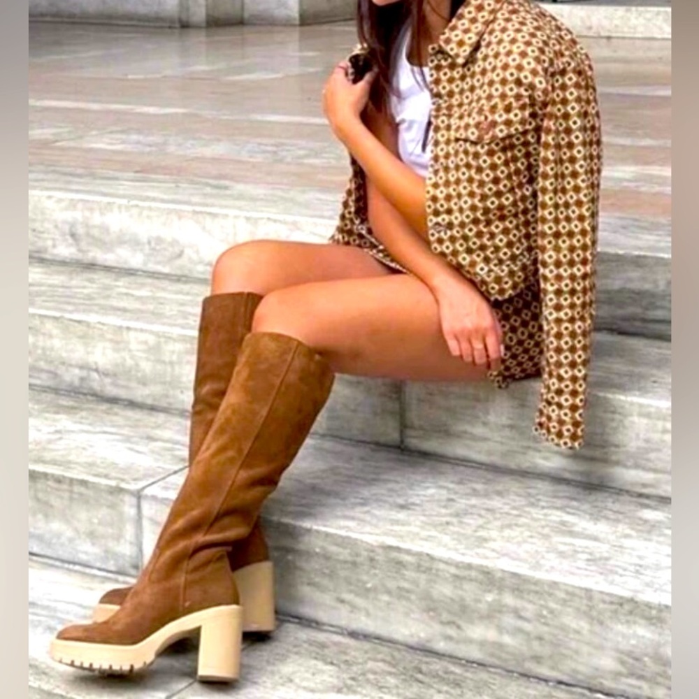 Dolce Vita Corry Lug Sole Brown
Suede Heeled Tall Boot Size 11